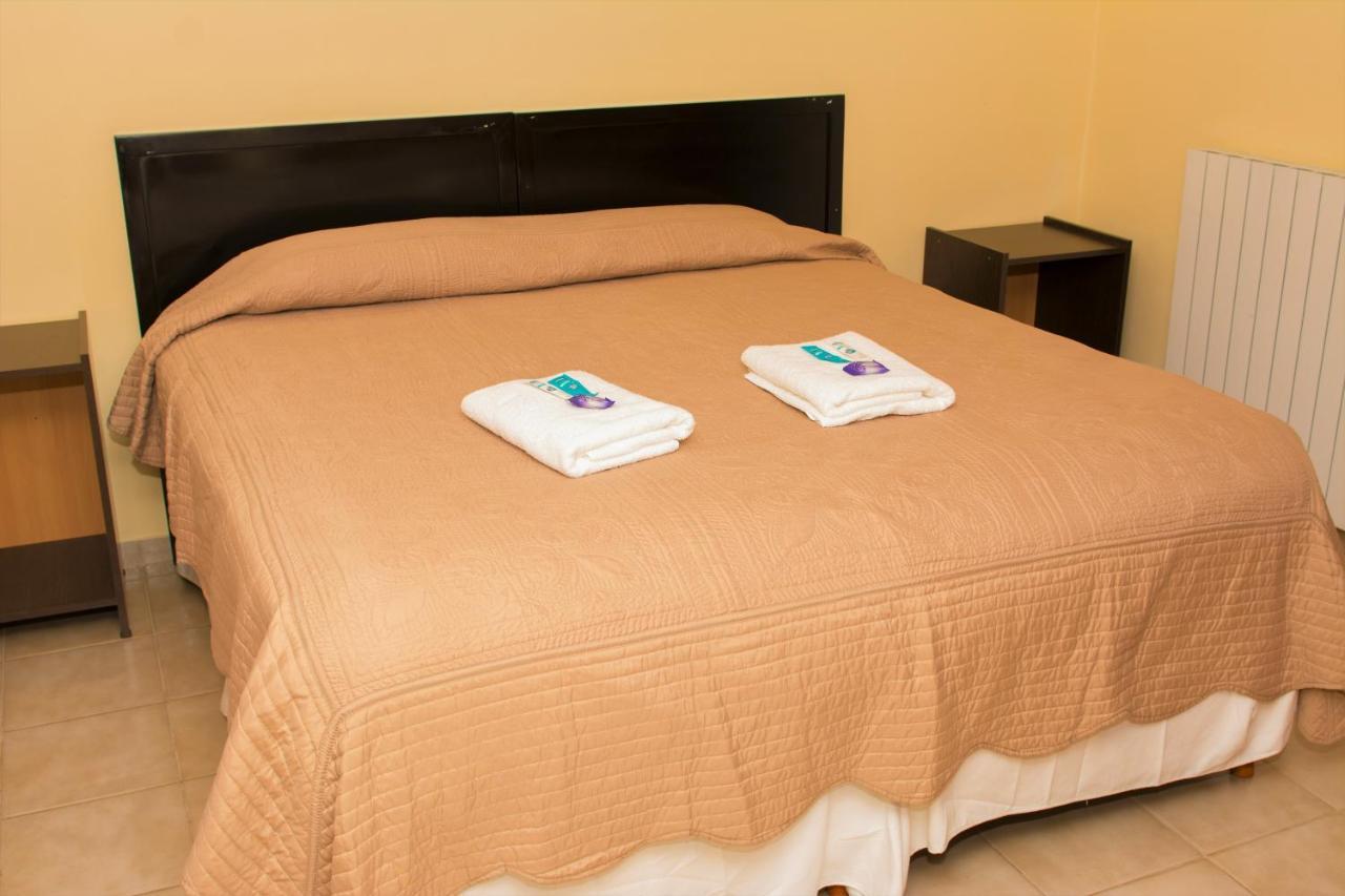 Hostel Pioneros Del Valle El Chalten Kültér fotó