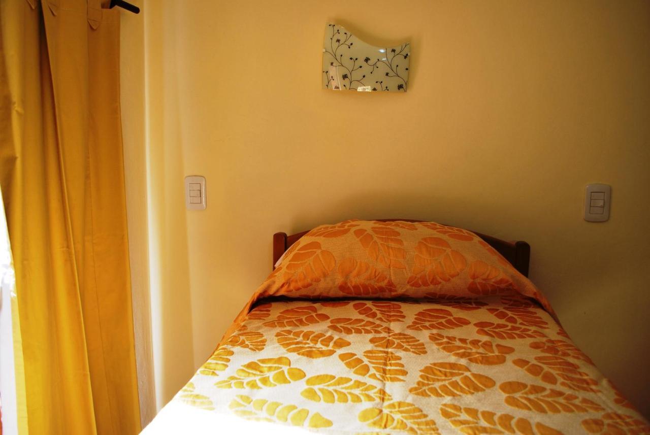 Hostel Pioneros Del Valle El Chalten Kültér fotó