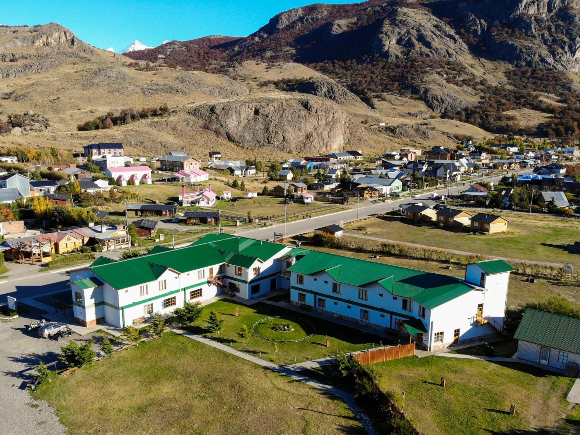 Hostel Pioneros Del Valle El Chalten Kültér fotó